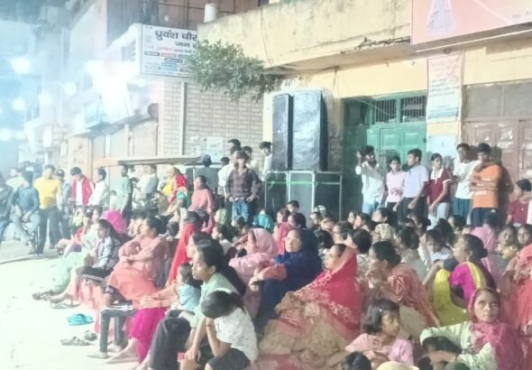 1792078435_439_रामलीला-मंच-से-बहादराबाद-पुलिस-की-अनूठी-पहल-‘डिजिटल-रावण.jpeg