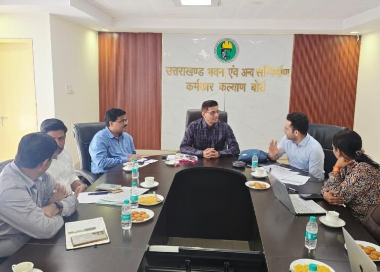 1792234846_337_उत्तराखण्ड-की-CMSSY-योजना-का-अध्ययन-करने-पहुंची-उत्तर-प्रदेश.jpeg