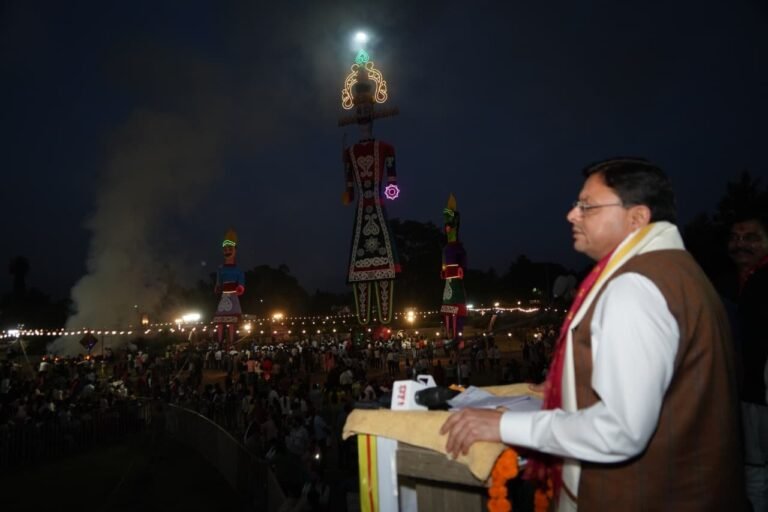 1792510124_626_मुख्यमंत्री-श्रीधामी-बन्नू-बिरादरी-द्वारा-परेड-ग्राउंड-देहरादून-में-आयोजित.jpeg