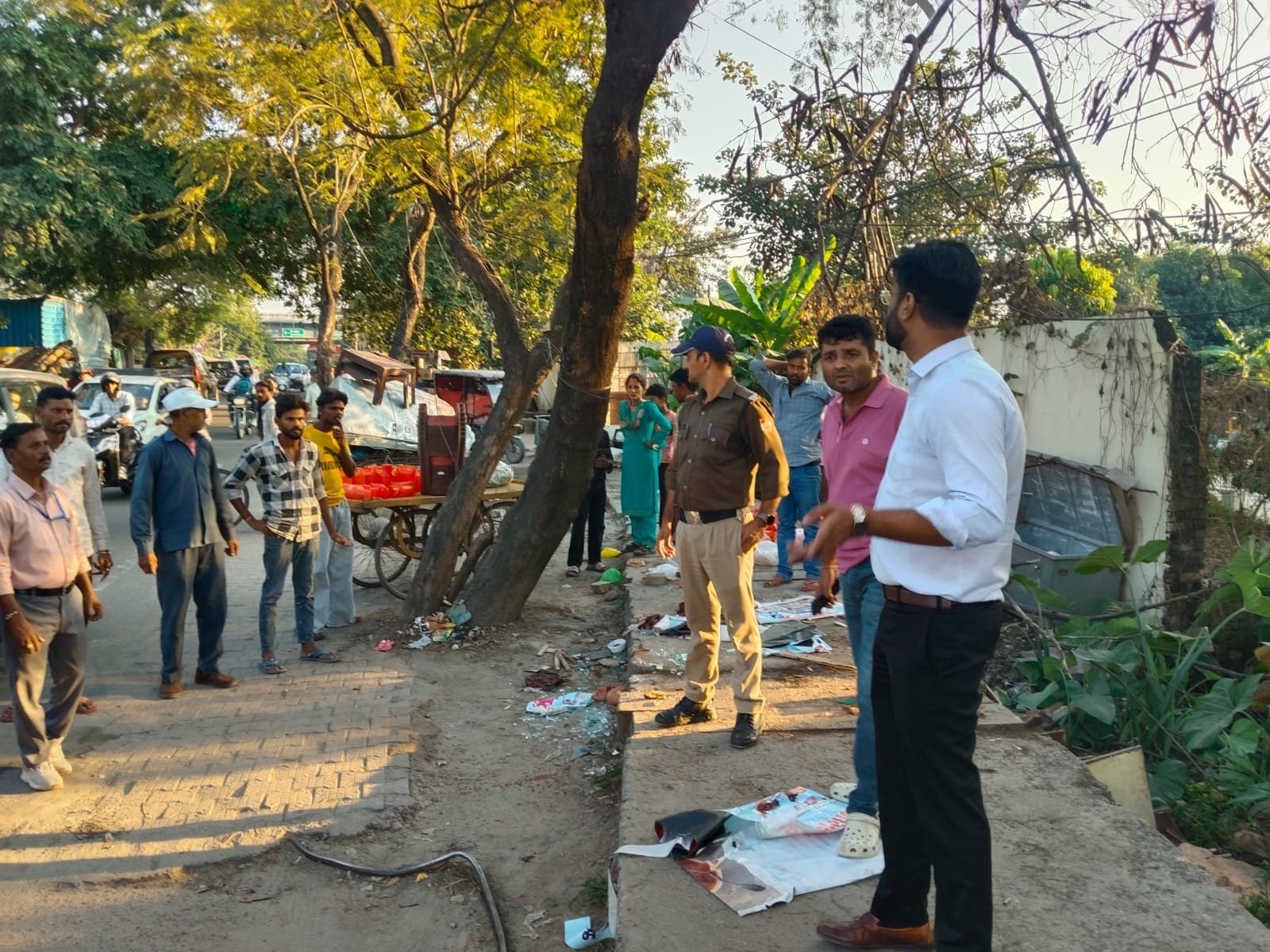 1792670868_403_जिलाधिकारी-के-निर्देशन-एवं-नगर-आयुक्त-नन्दन-कुमार-के-नेतृत्व.jpg