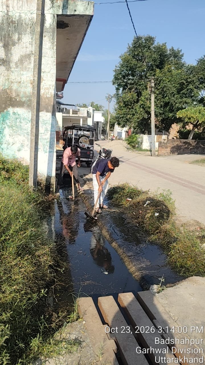 1792753669_886_मुख्यमंत्री-के-निर्देशों-के-अनुपालन-में-मेलाधिकारी-कुंभ-श्रीमती-सोनिका.jpeg