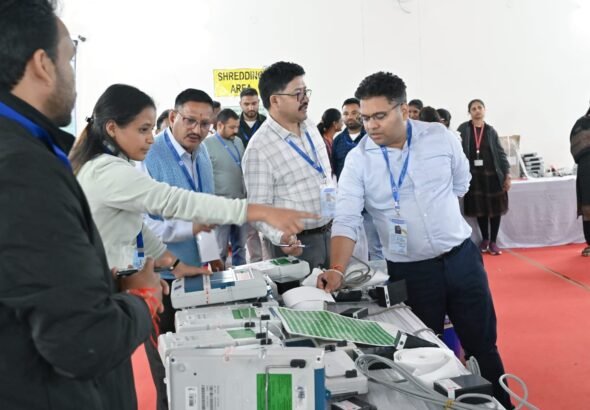 1792769028_461_भारत-निर्वाचन-आयोग-द्वारा-नियुक्त-जनपद-पर्यवेक्षक-ने-ईवीएम-एवं.jpeg
