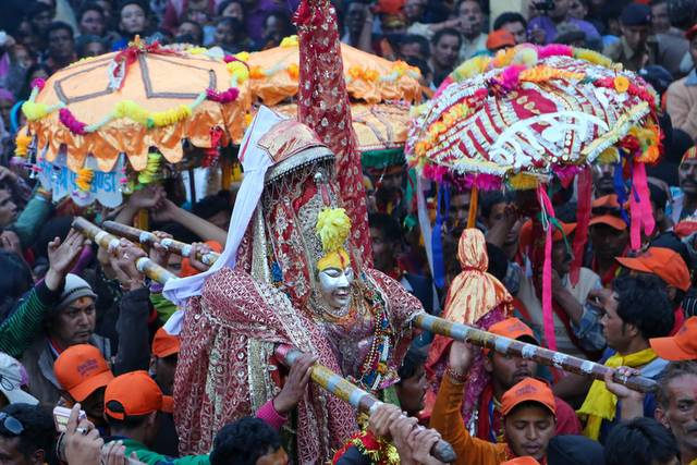 1793110245_788_दिव्य-कुंभ-की-तैयारियों-के-लिए-लगभग-290-करोड़-नंदा.png