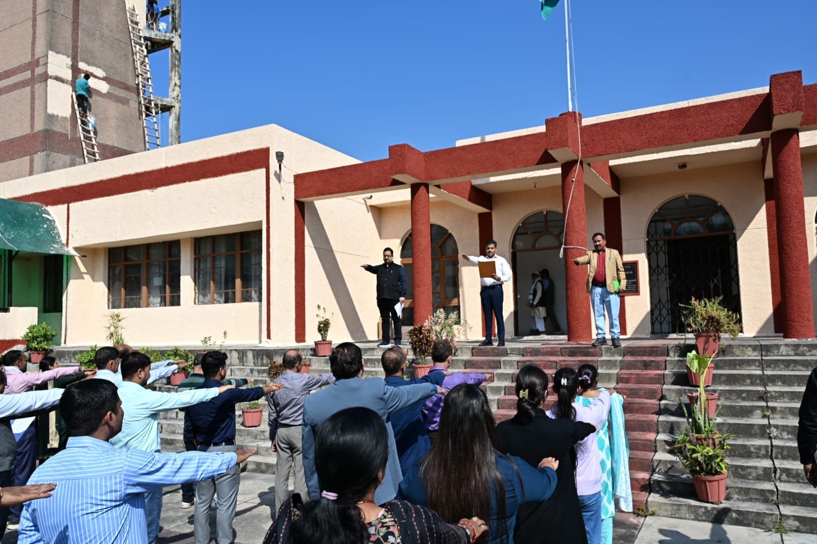 1793443218_926_लौह-पुरुष-सरदार-वल्लभभाई-पटेल-की-जयंती-पर-कलेक्ट्रेट-परिसर.jpeg